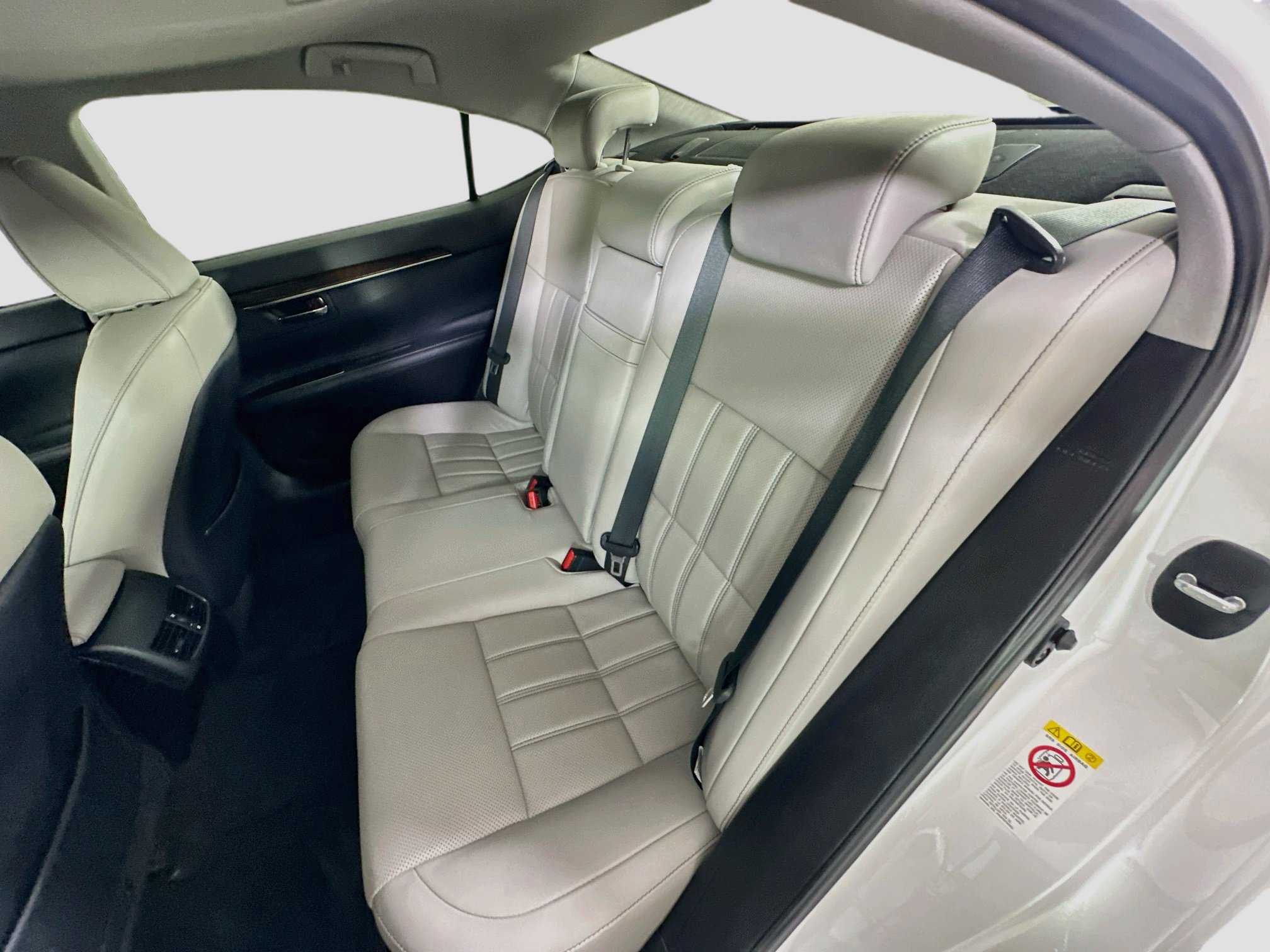 Used 2017 Lexus ES 350 w/ Luxury Package FWD image 27