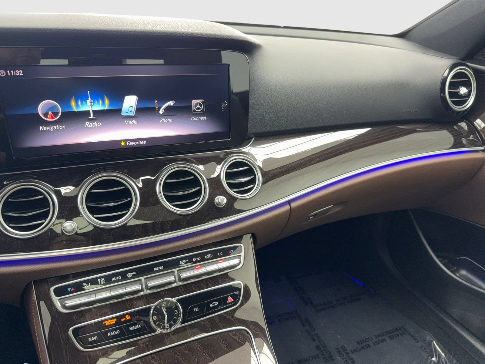Used 2019 Mercedes-Benz E 300 w/ Premium 1 Package image 24