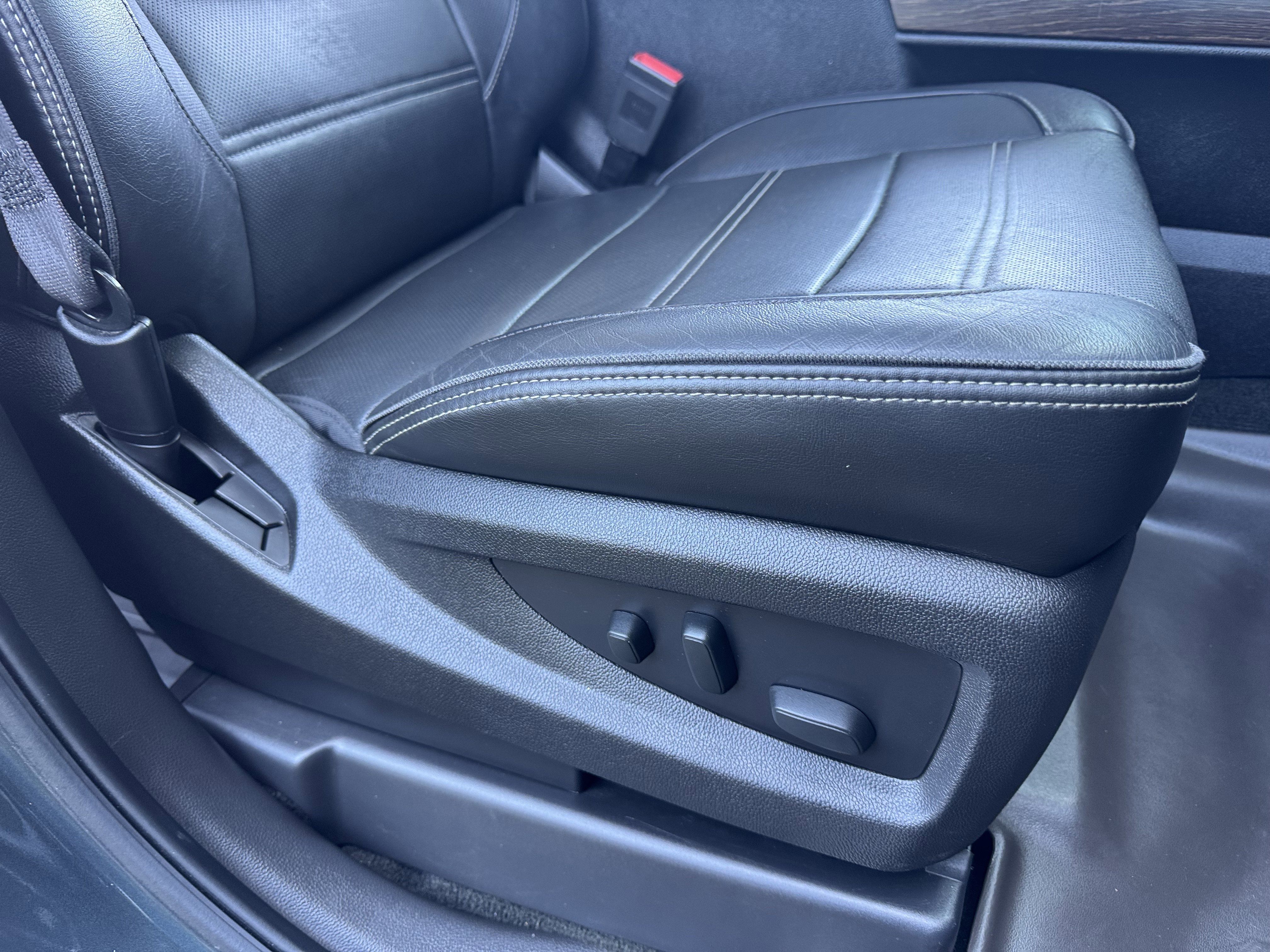 Used 2017 GMC Sierra 1500 Denali w/ Denali Ultimate Package AWD/4WD image 26