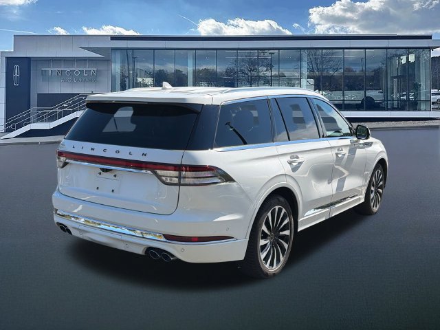 Used 2021 Lincoln Aviator Black Label Grand Touring w/ Class IV Trailer Tow Package AWD/4WD image 8