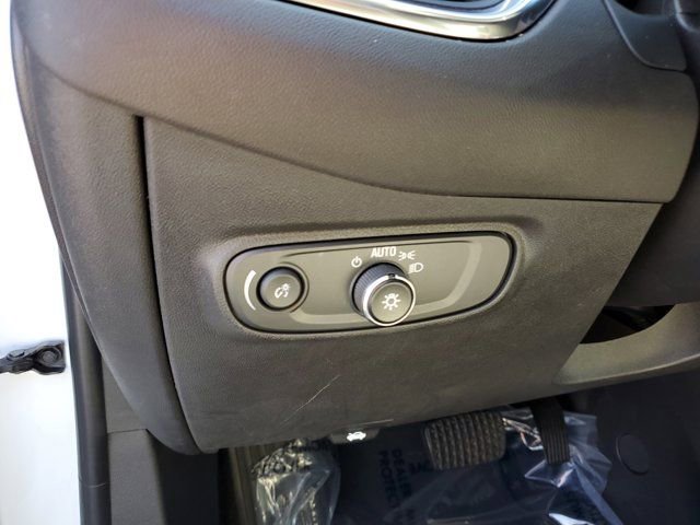 Used 2024 Chevrolet Equinox LS image 17