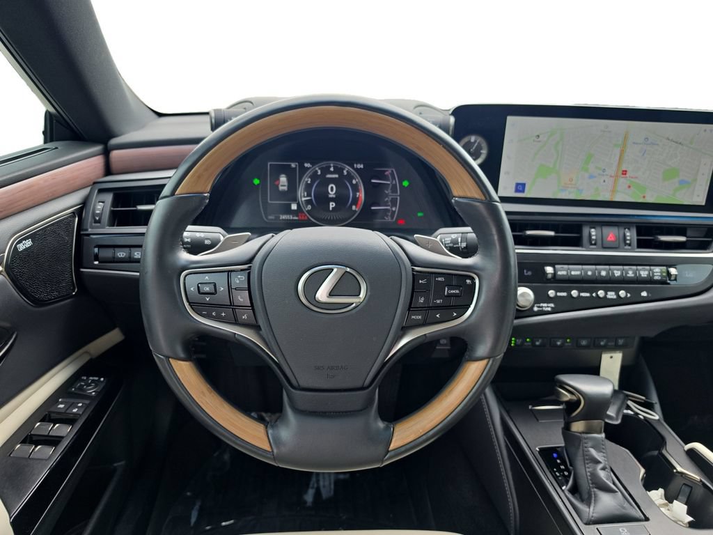 Used 2025 Lexus ES 350 Ultra Luxury w/ Accessory Package (Z1) FWD image 13