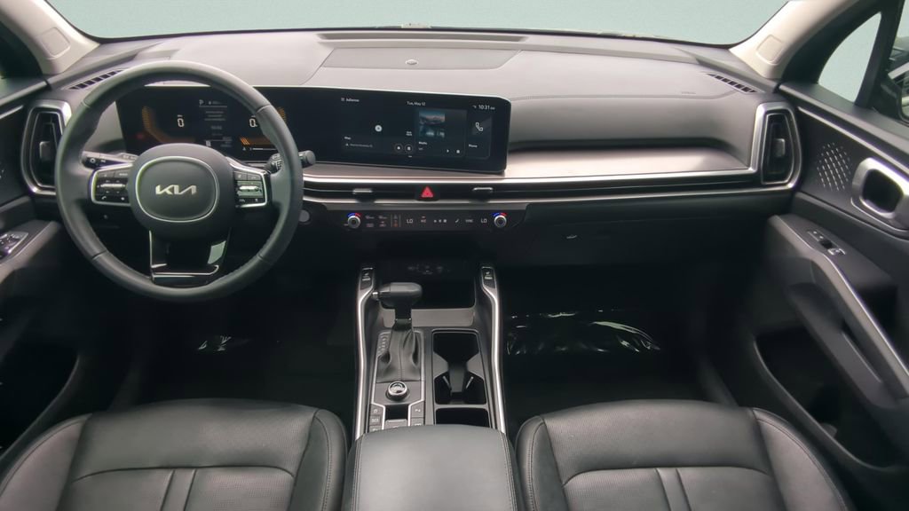 Used 2024 Kia Sorento S FWD image 11
