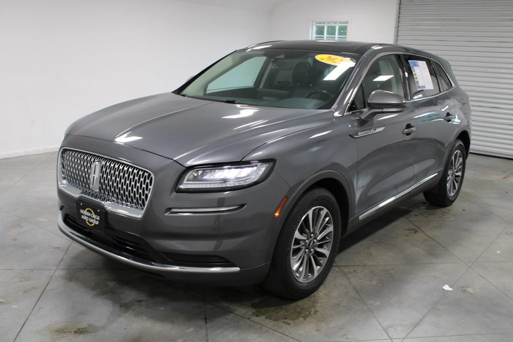 Used 2022 Lincoln Nautilus Reserve AWD/4WD image 4