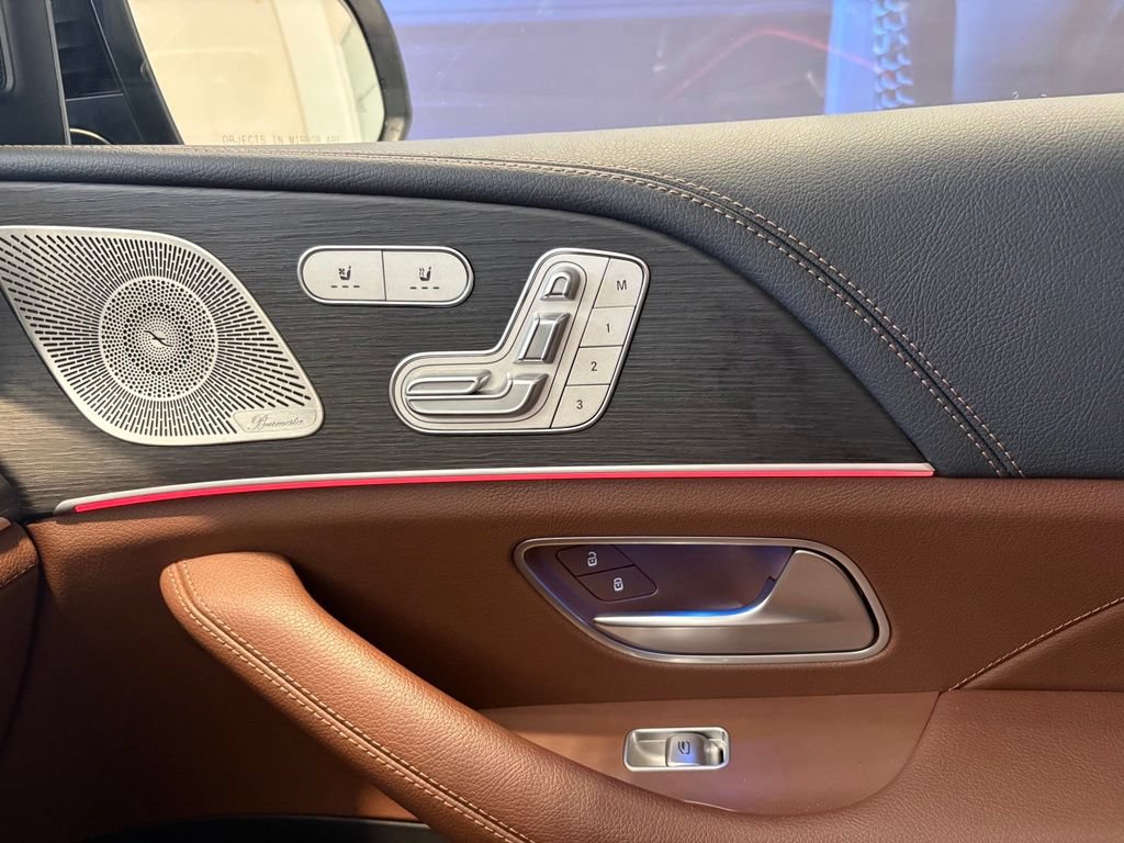 Used 2024 Mercedes-Benz GLS 450 4MATIC image 29