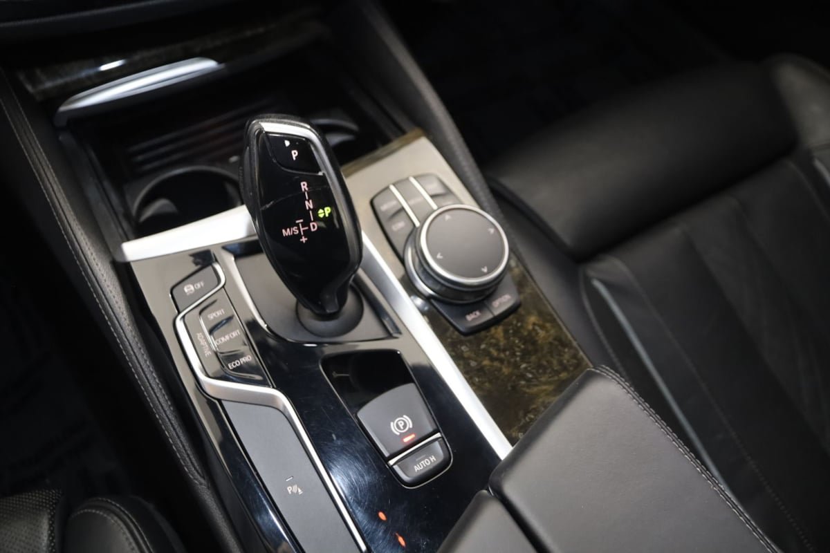Used 2018 BMW M550i xDrive AWD/4WD image 29