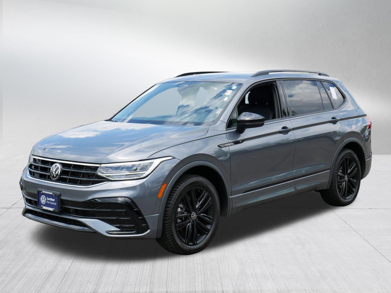 Certified 2022 Volkswagen Tiguan SE R-Line AWD/4WD image 3