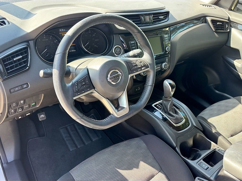 Used 2022 Nissan Rogue Sport SV image 9