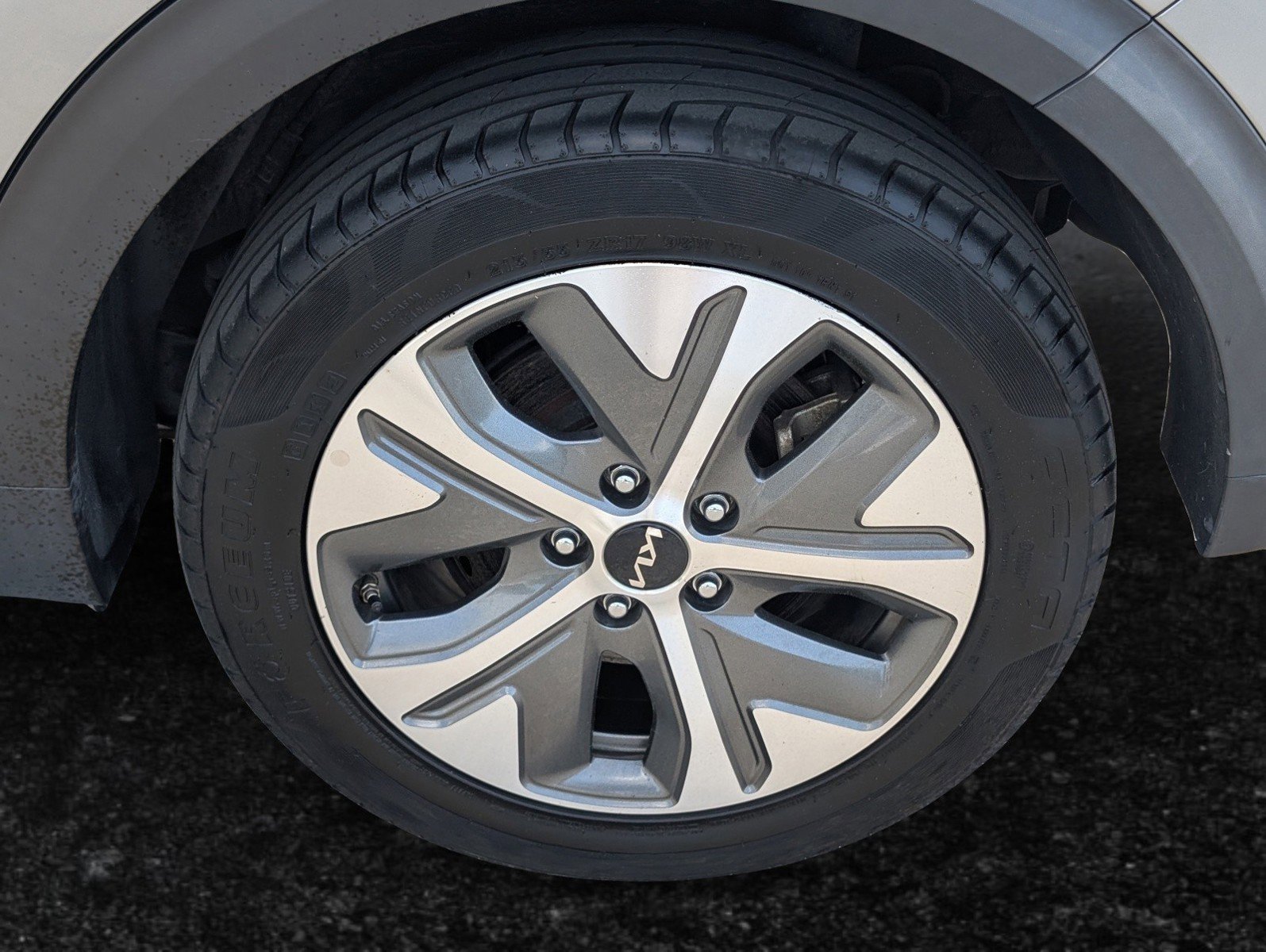 Used 2022 Kia Niro EX w/ Cold Weather Package FWD image 26