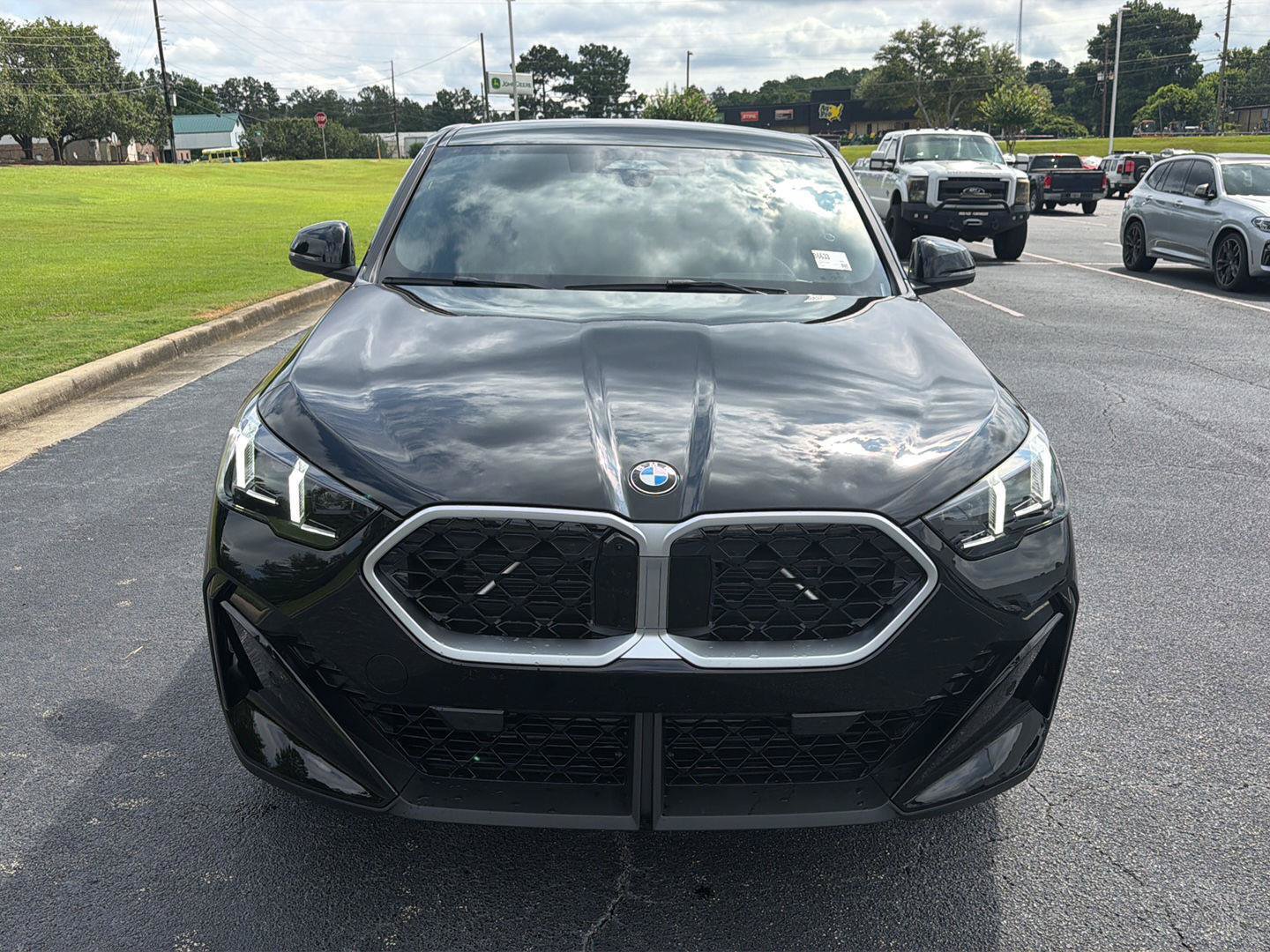 New 2026 BMW X2 xDrive28i w/ Technology Package AWD/4WD image 8