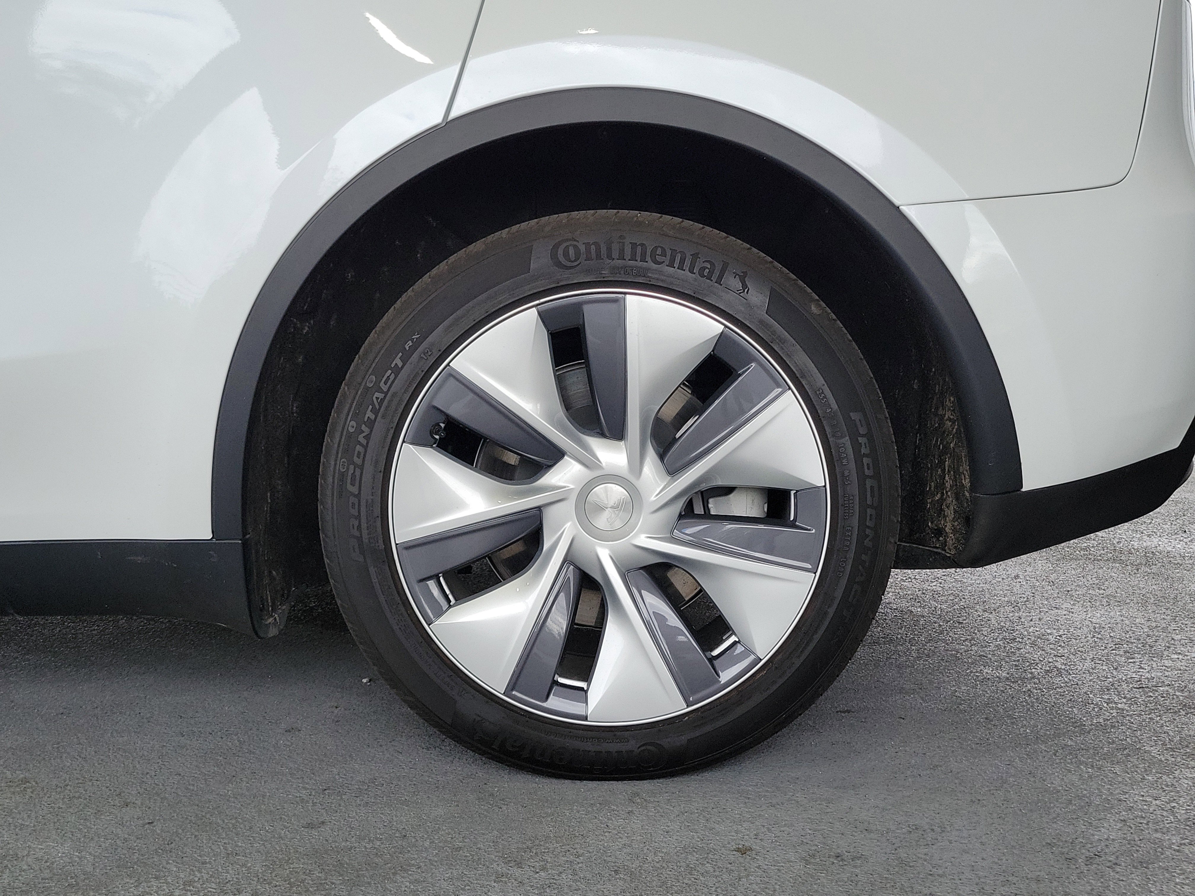 Used 2023 Tesla Model Y Long Range image 7