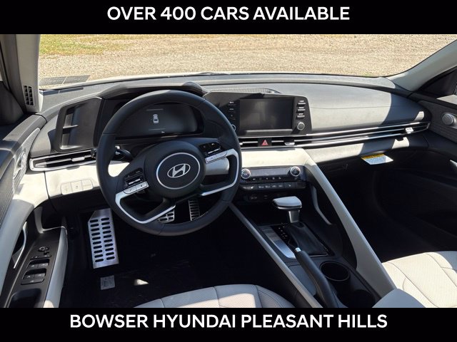 New 2026 Hyundai Elantra SE FWD image 6