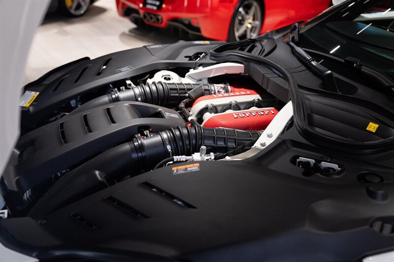 Used 2026 Ferrari Purosangue AWD/4WD image 38