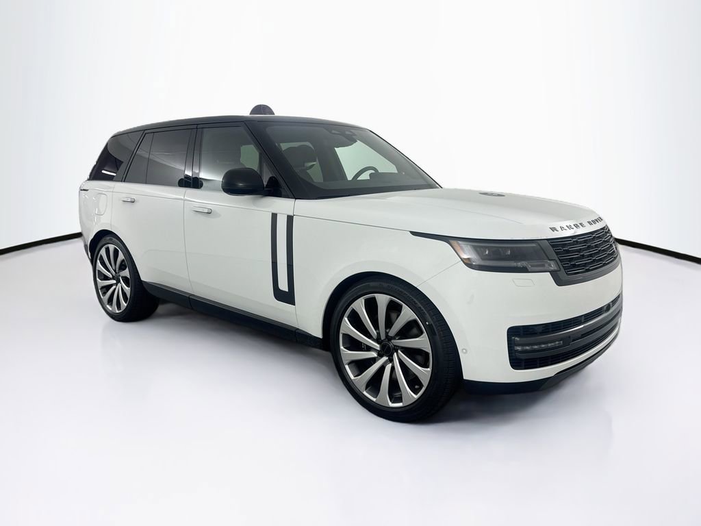 New 2026 Land Rover Range Rover SE image 3