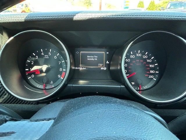 Used 2016 Ford Mustang Shelby GT350 w/ Technology Package RWD image 30