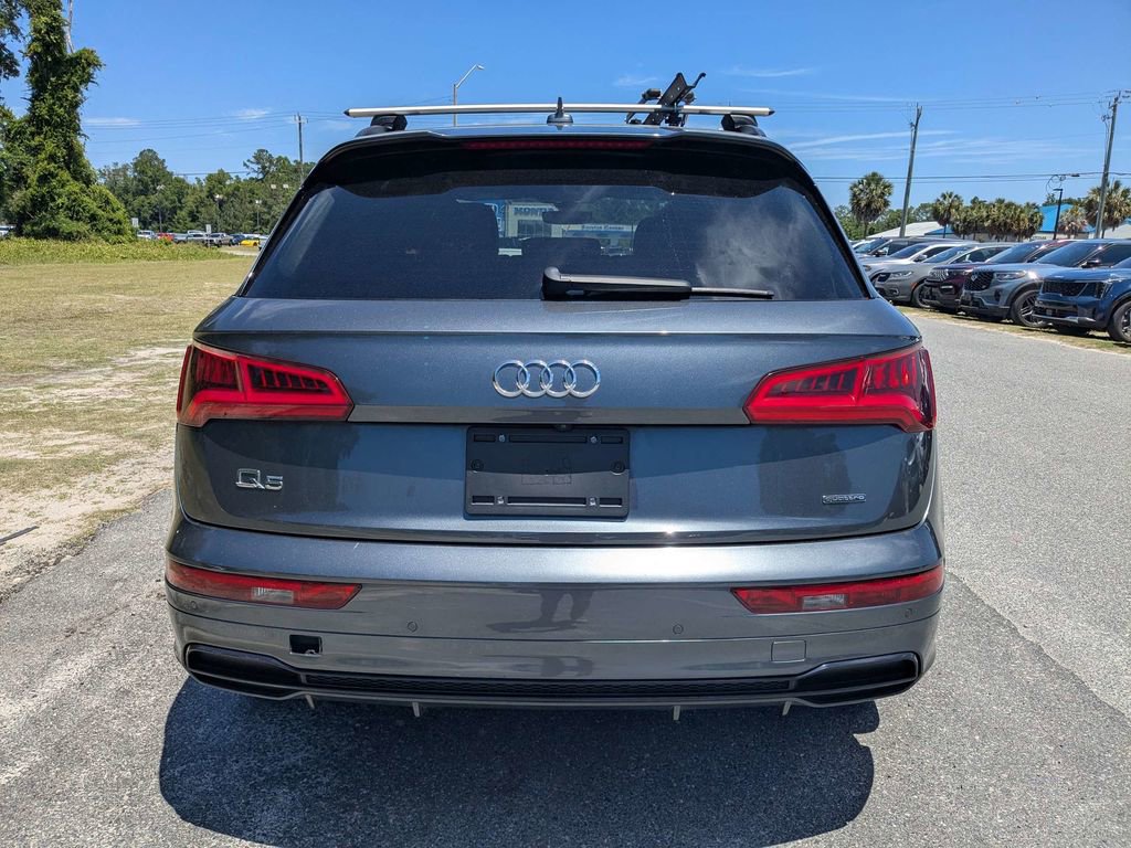 Used 2020 Audi Q5 2.0T Titanium Premium Plus AWD/4WD image 4