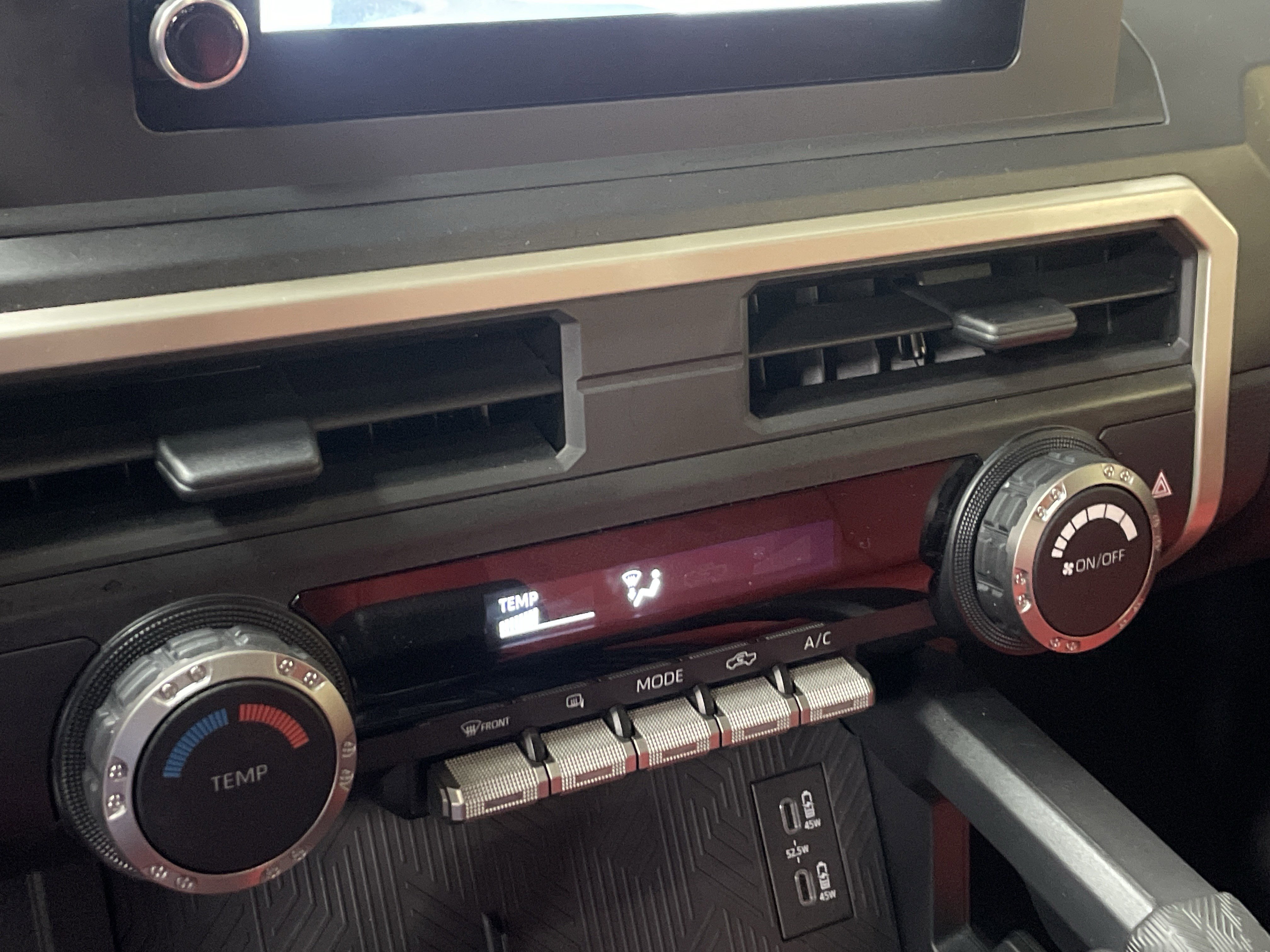 Certified 2025 Toyota Tacoma SR image 24