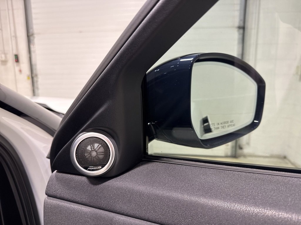 Used 2020 Land Rover Range Rover Evoque R-Dynamic SE image 33