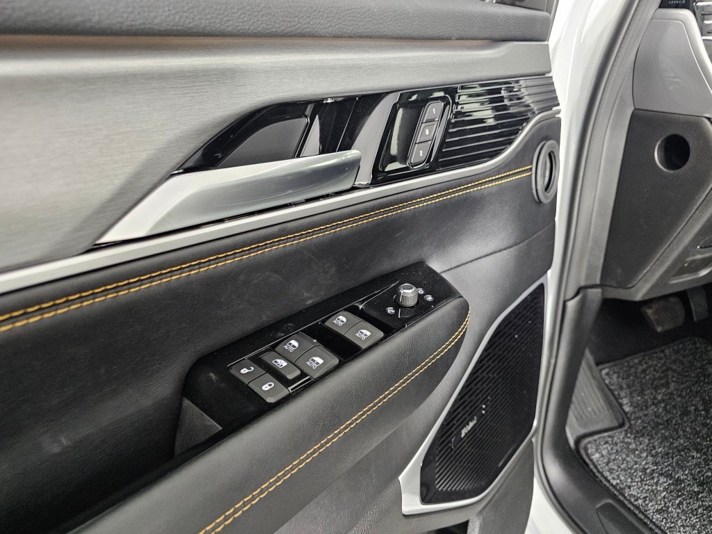 New 2026 Jeep Grand Wagoneer 4WD image 22