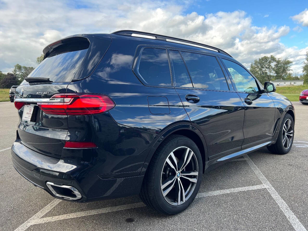 Used 2022 BMW X7 xDrive40i w/ M Sport Package image 6