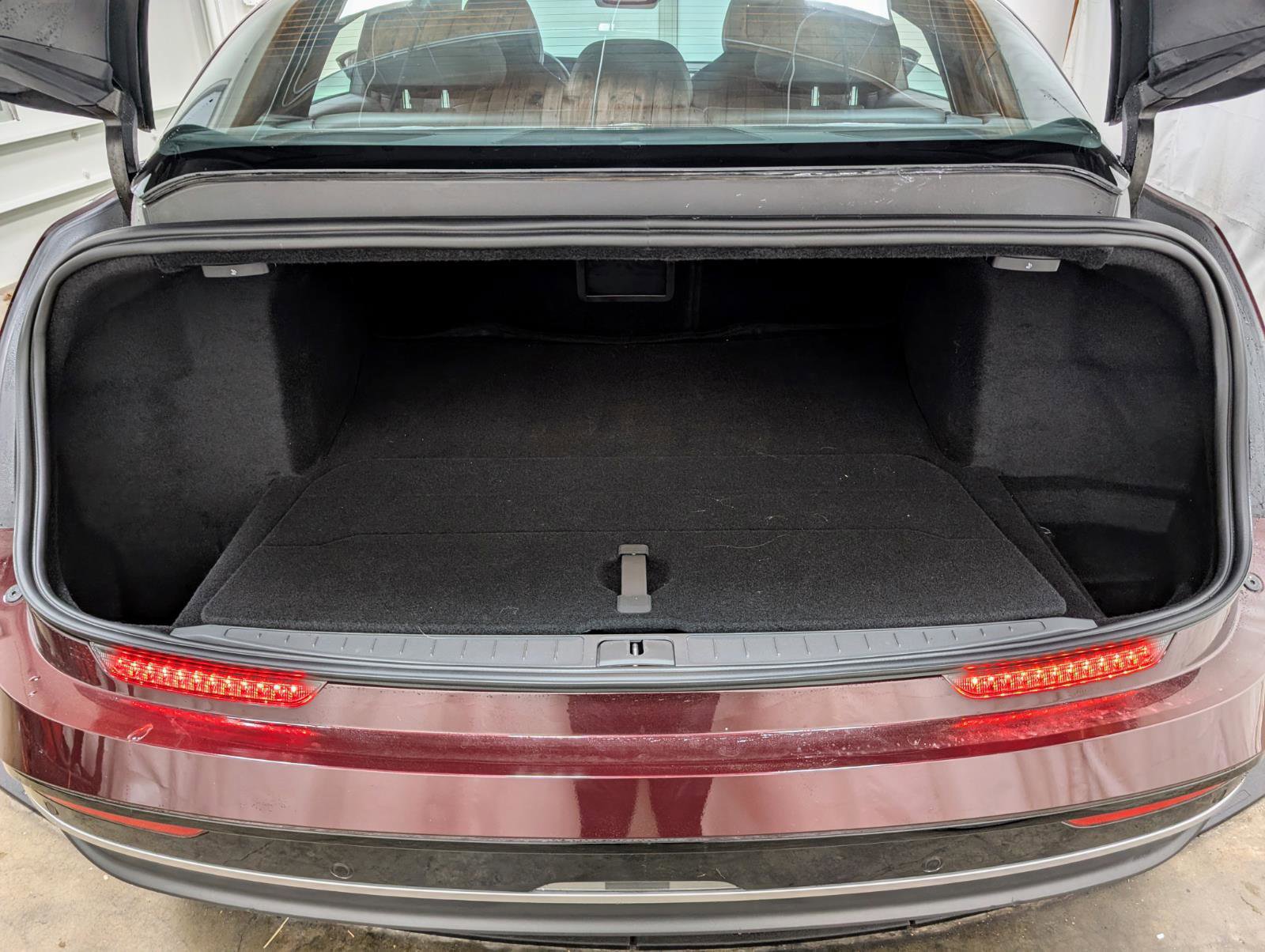 Used 2025 Lucid Air Pure image 20