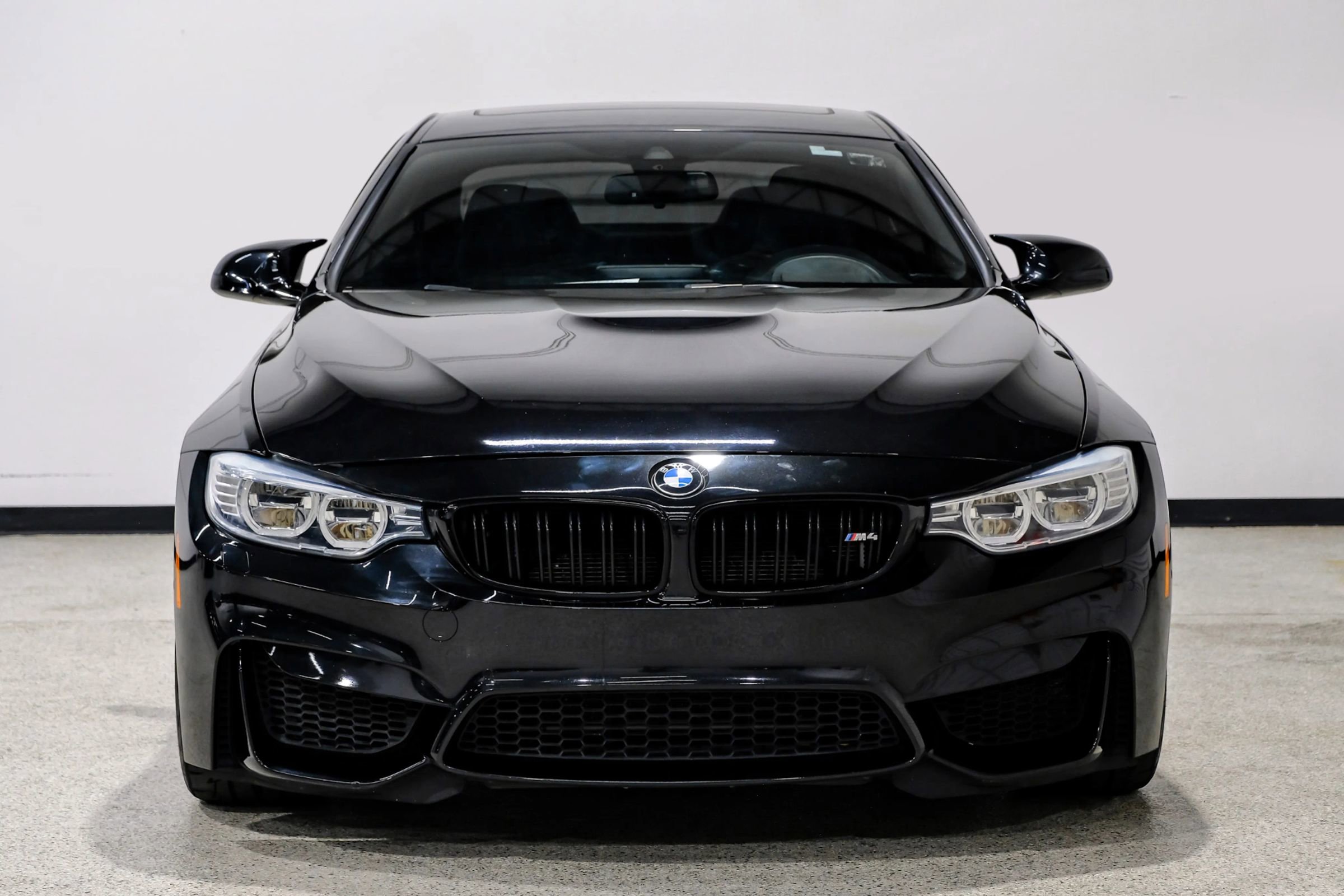 Used 2015 BMW M4 Coupe image 3