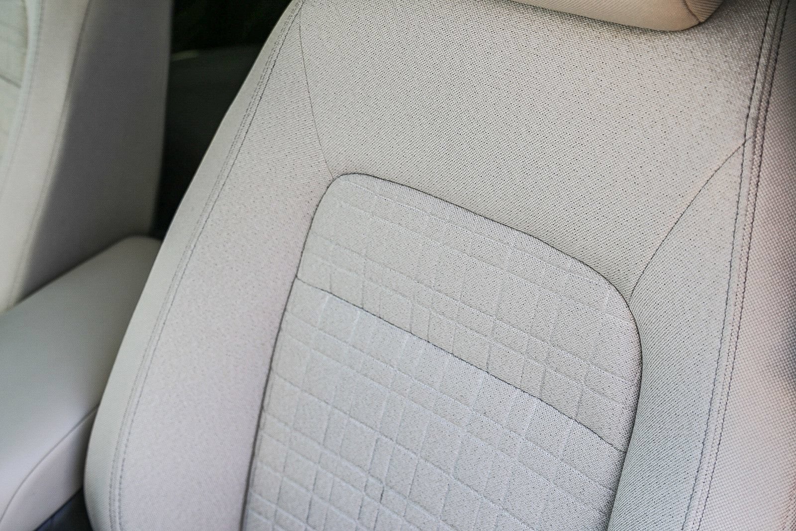 Used 2025 Honda HR-V LX image 23
