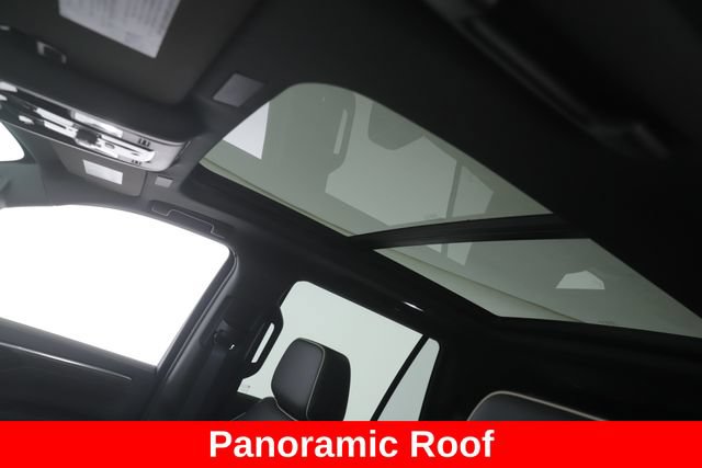 Used 2026 Chevrolet Tahoe Premier w/ Sun And Tow Package AWD/4WD image 18