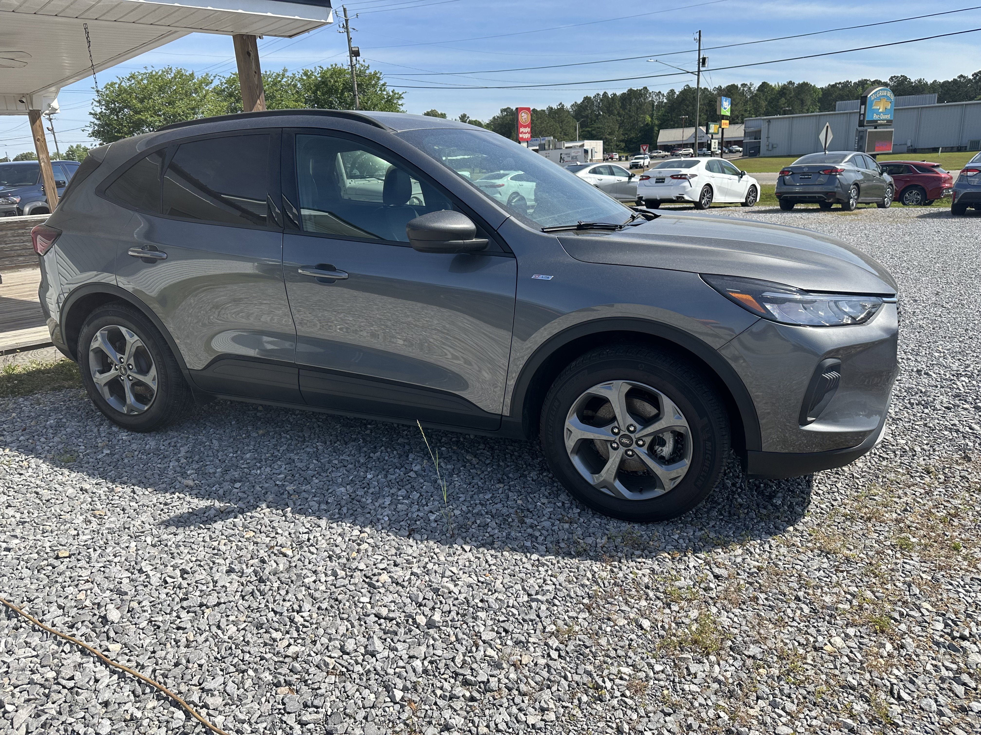 Used 2025 Ford Escape ST-Line FWD image 4