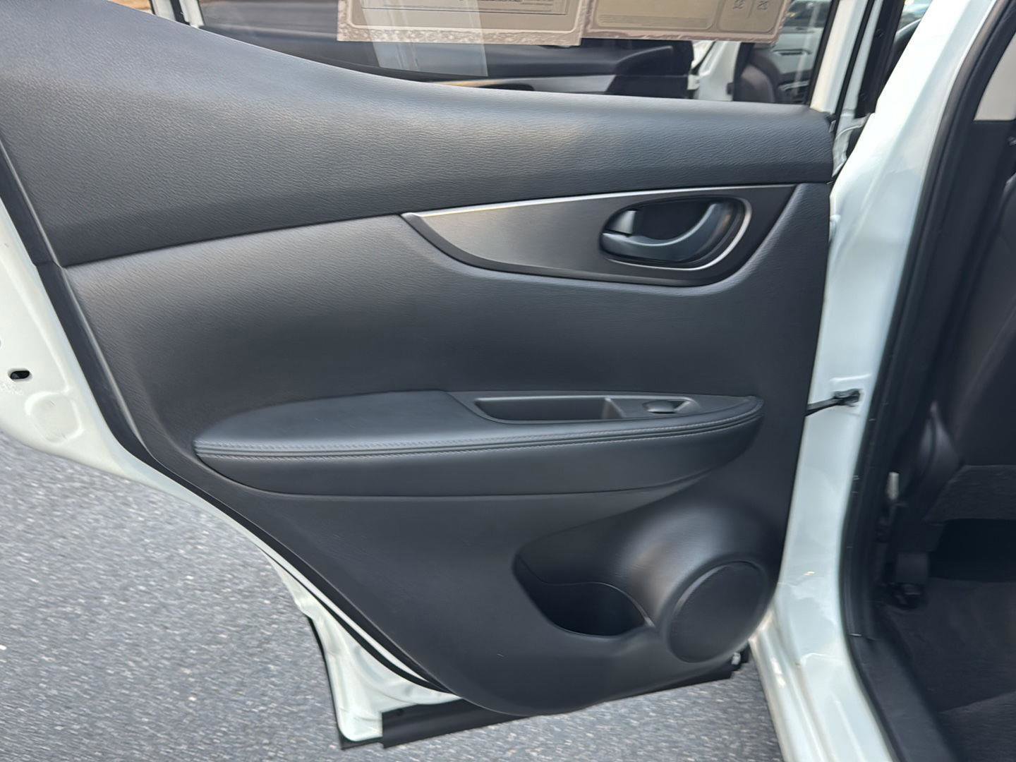 Used 2020 Nissan Rogue Sport S w/ Appearance Package image 15