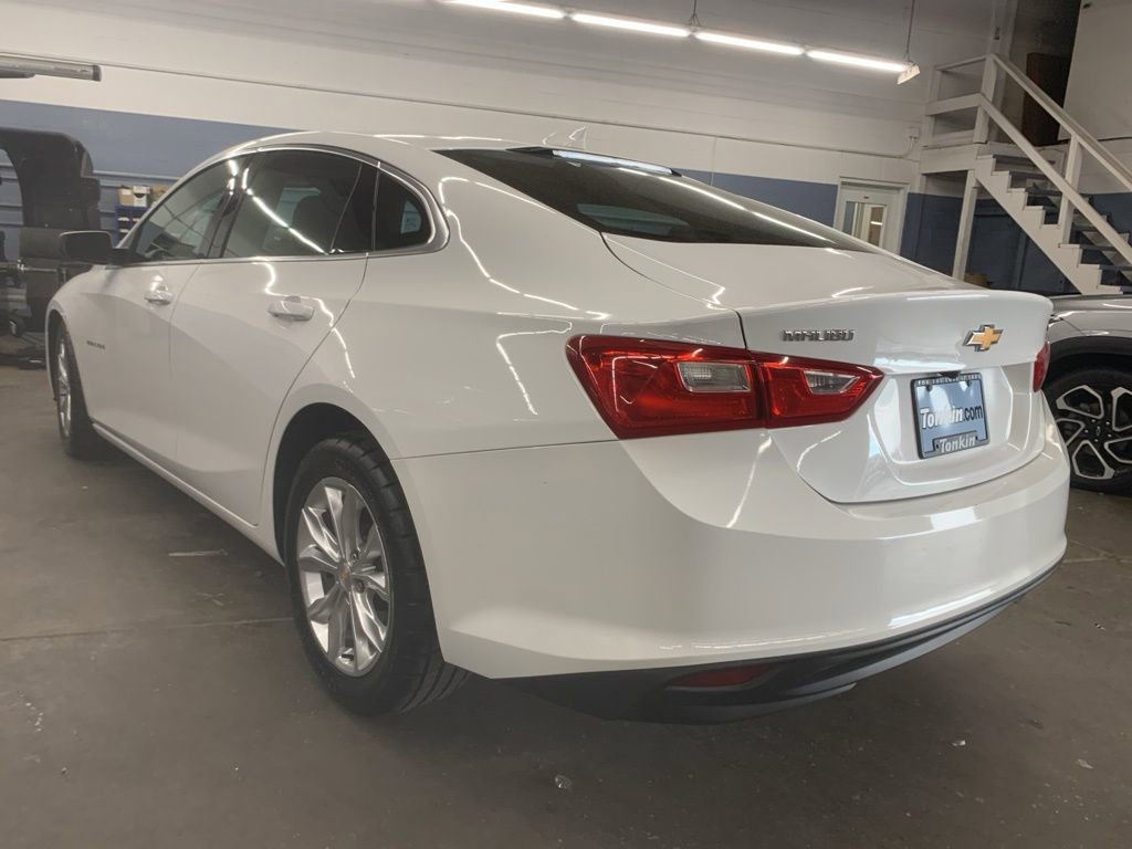Used 2023 Chevrolet Malibu LT image 2