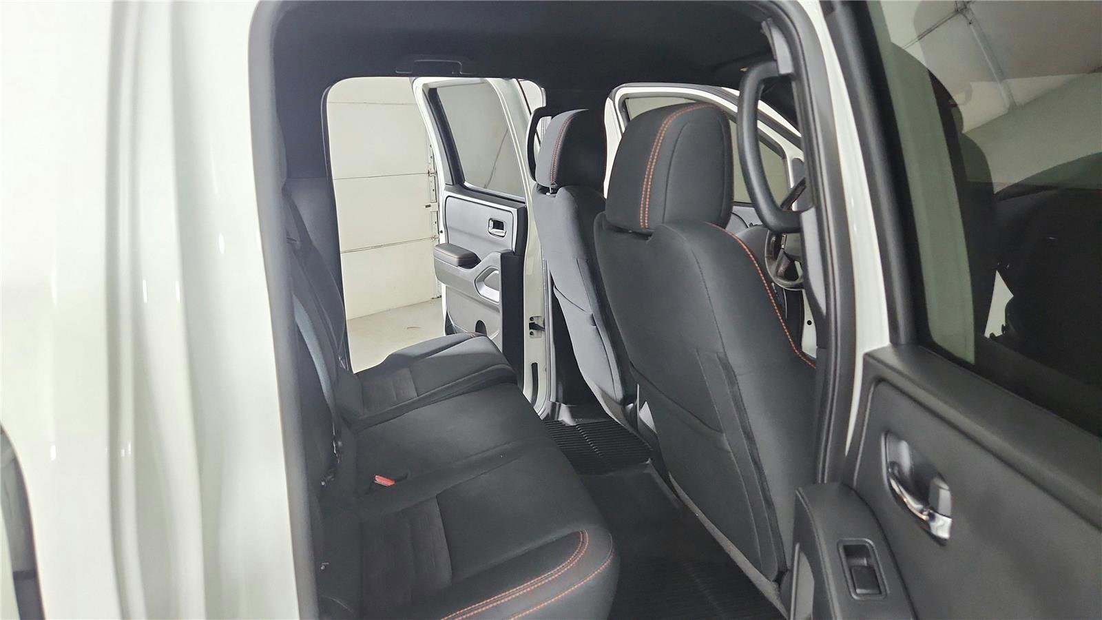 Used 2022 Nissan Frontier PRO-4X w/ Off-Road Protection Package image 25