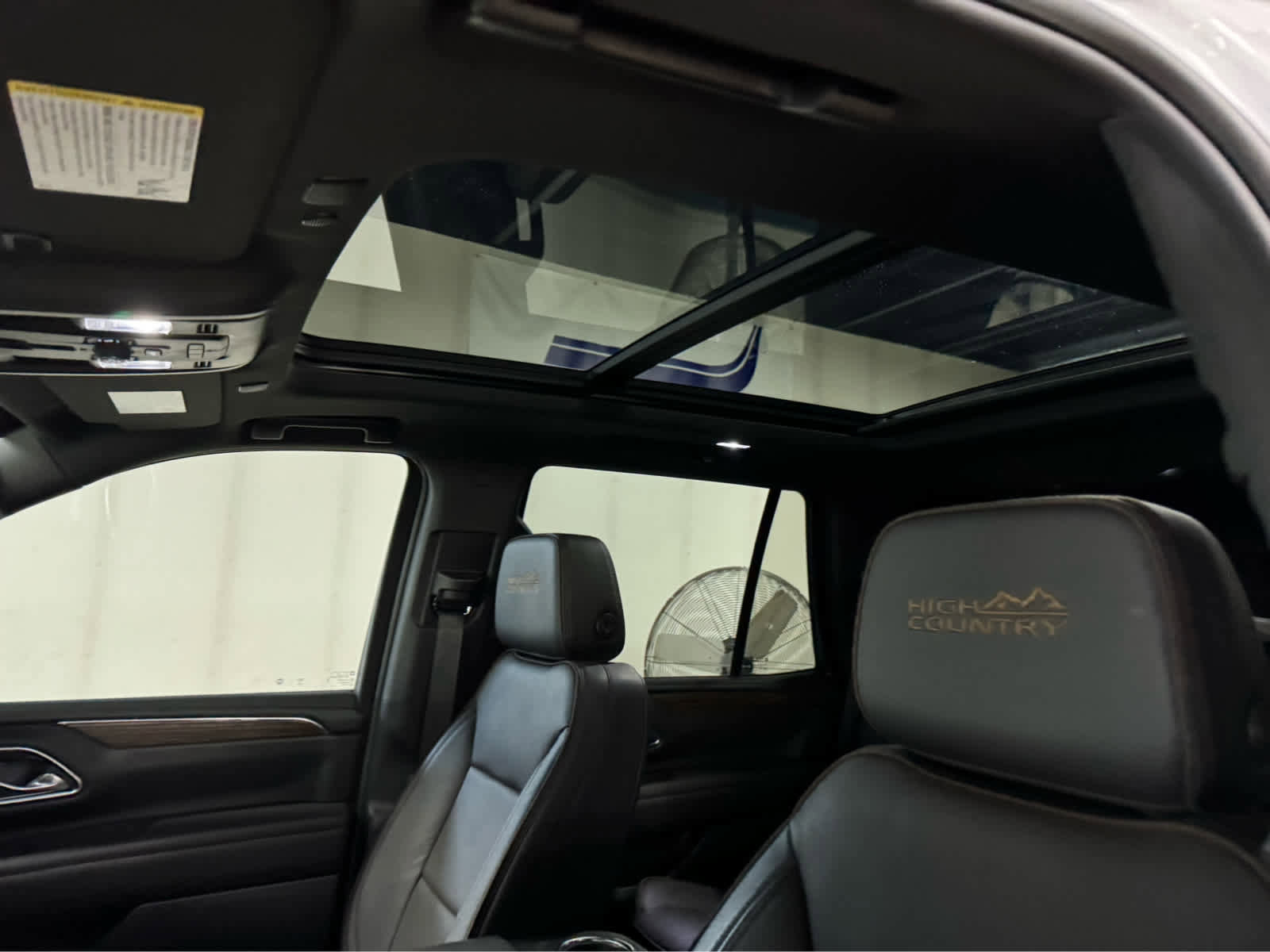 Certified 2024 Chevrolet Tahoe High Country w/ Premium Package image 17