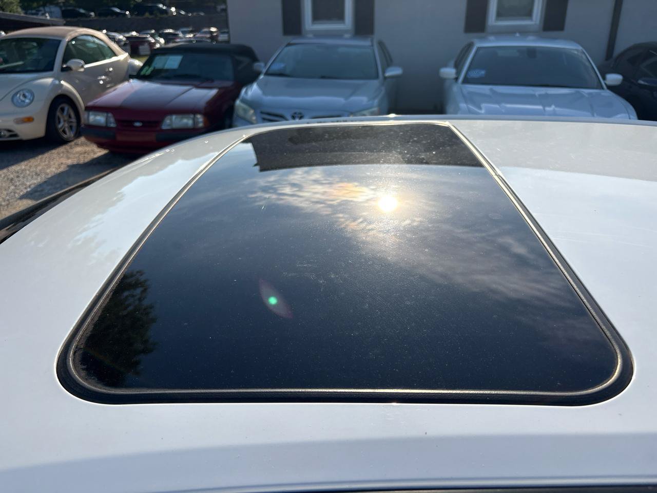 Used 2014 Toyota Camry LE w/ Moonroof Package FWD image 24