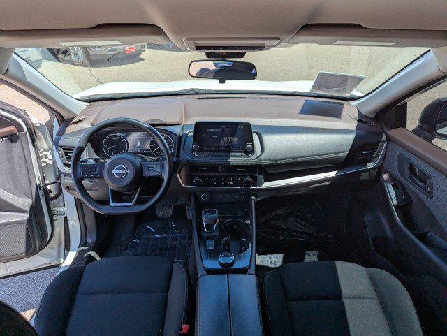 Used 2023 Nissan Rogue S AWD/4WD image 20