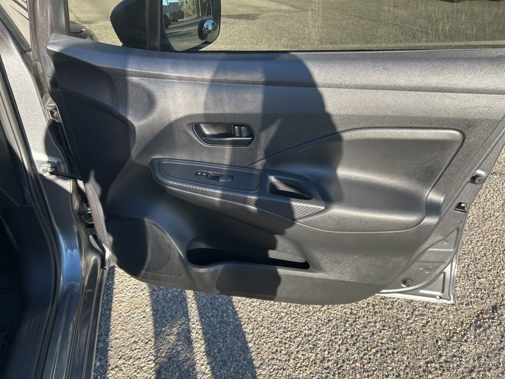 Used 2021 Nissan Versa S image 27