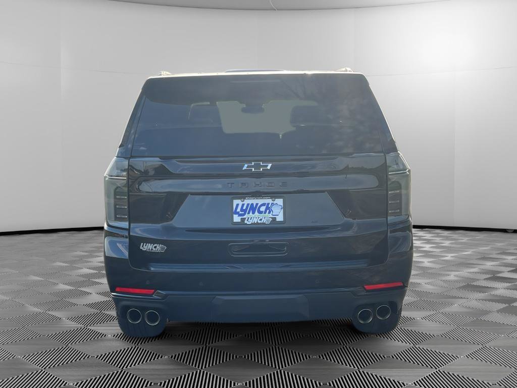 Used 2025 Chevrolet Tahoe Z71 w/ Comfort Package AWD/4WD image 3