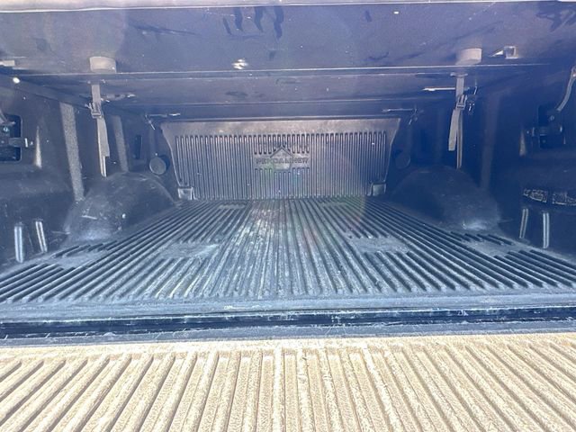 Used 2018 Ford F150 XLT w/ Equipment Group 302A Luxury AWD/4WD image 17