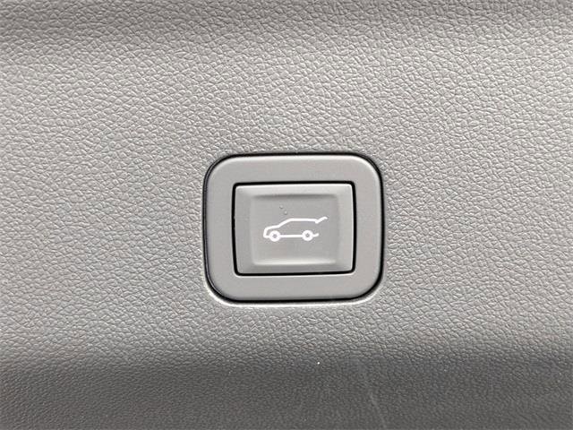 New 2026 GMC Yukon Denali w/ Denali Reserve Package image 15