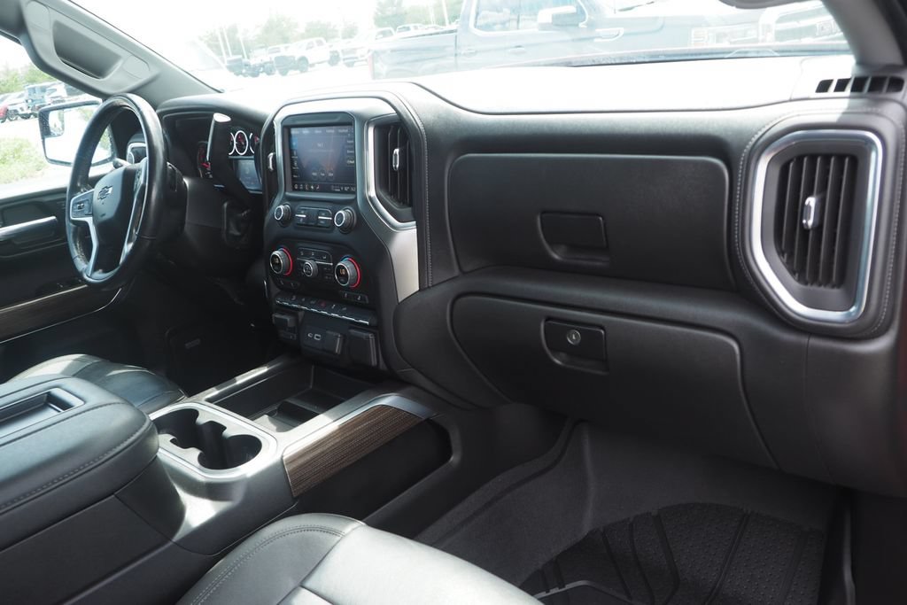 Used 2021 Chevrolet Silverado 1500 RST AWD/4WD image 22