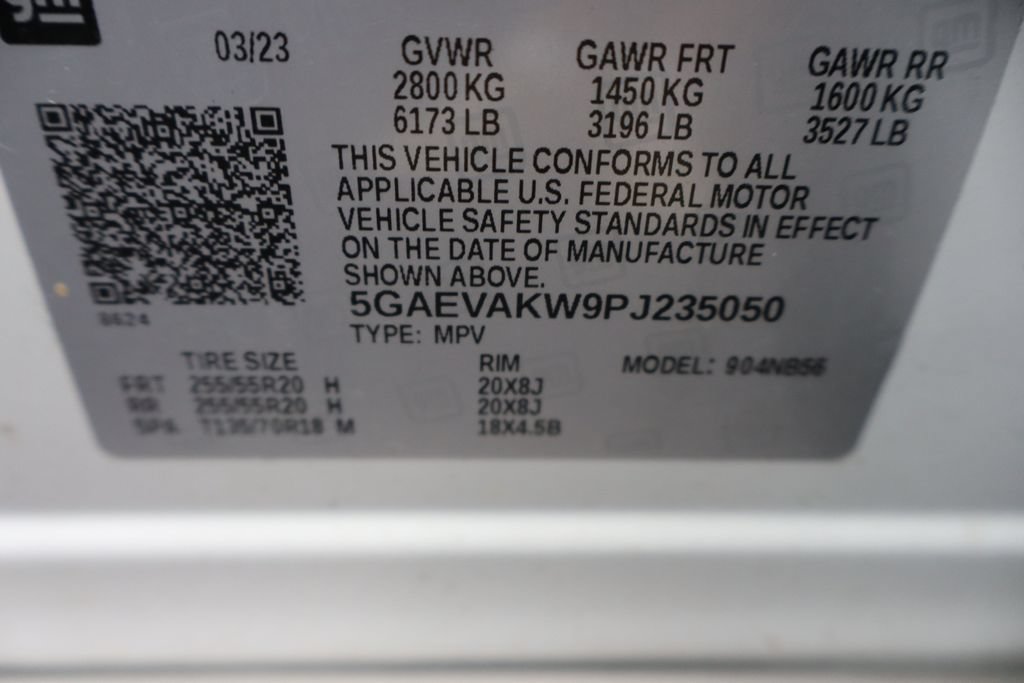 Used 2023 Buick Enclave Essence w/ Experience Buick Package AWD/4WD image 4