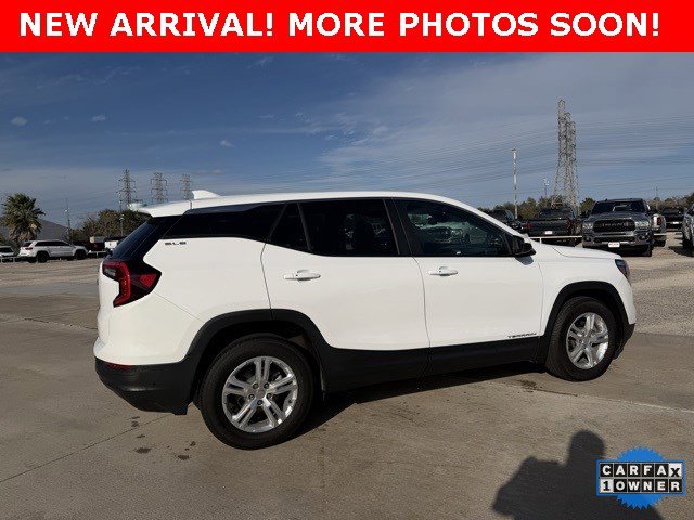 Used 2024 GMC Terrain SLE image 7