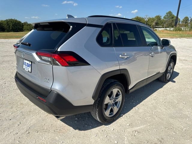 Used 2025 Toyota RAV4 XLE AWD/4WD image 6