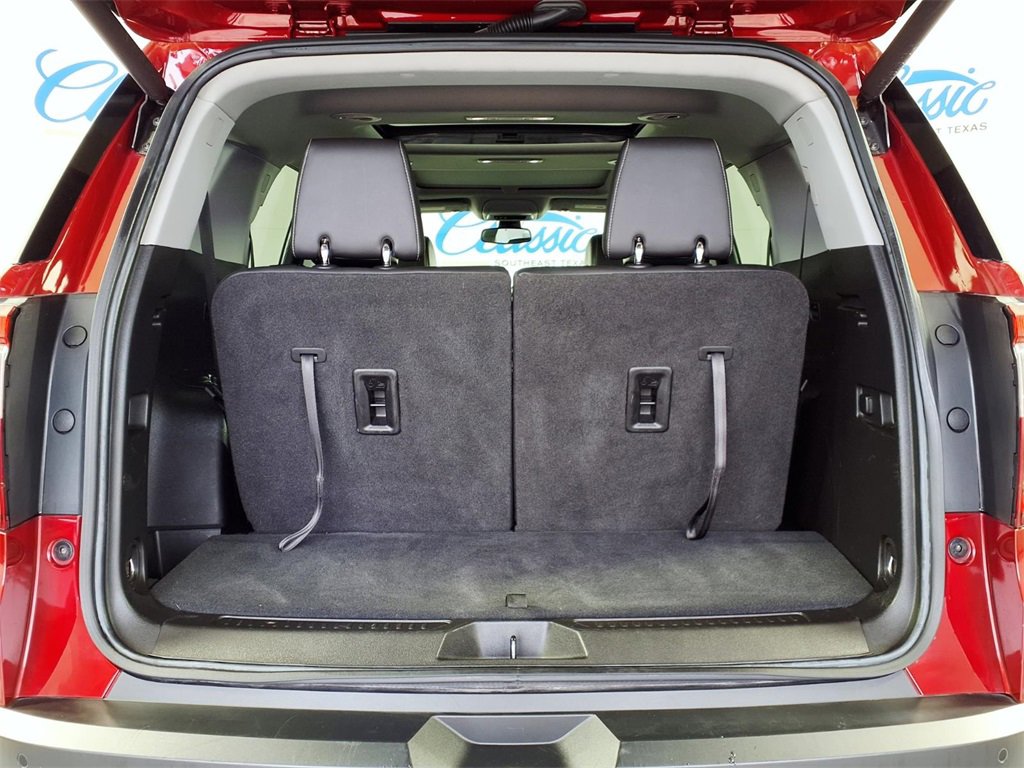 Used 2023 GMC Acadia SLT w/ Elevation Edition image 10