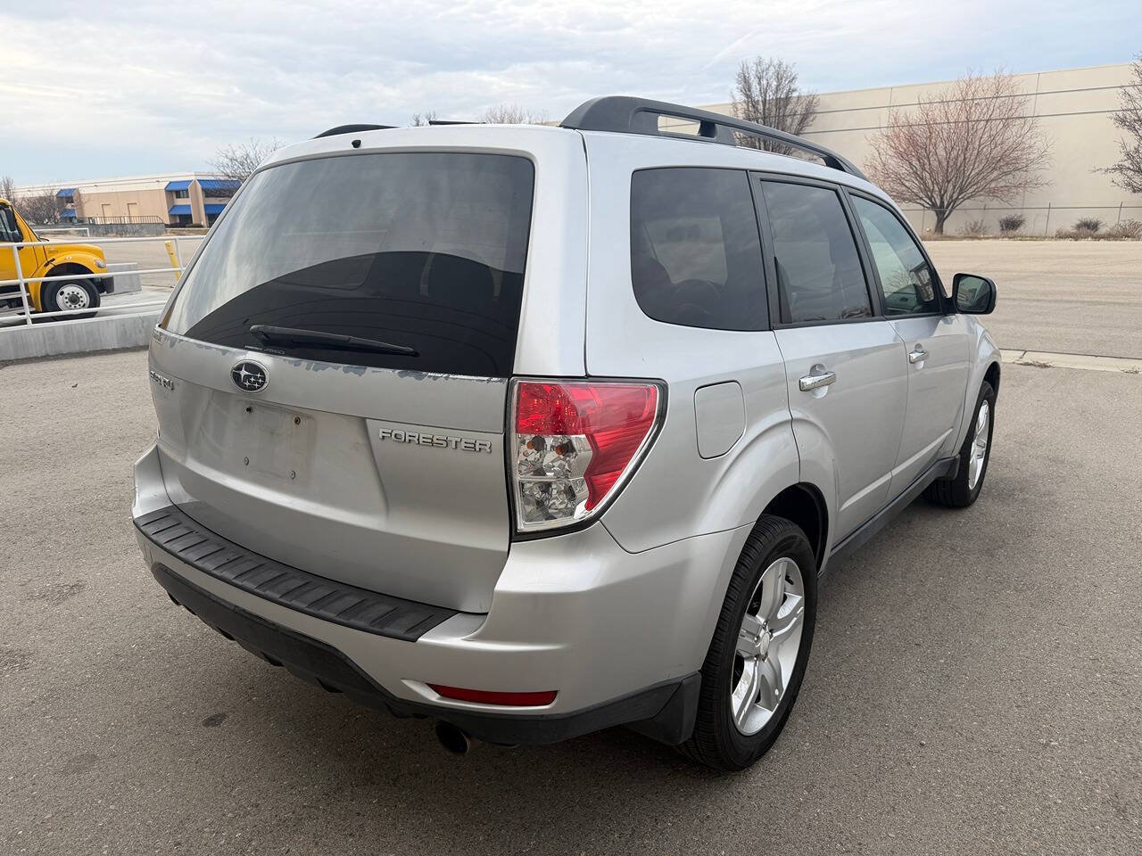Used 2009 Subaru Forester 2.5X AWD/4WD image 10
