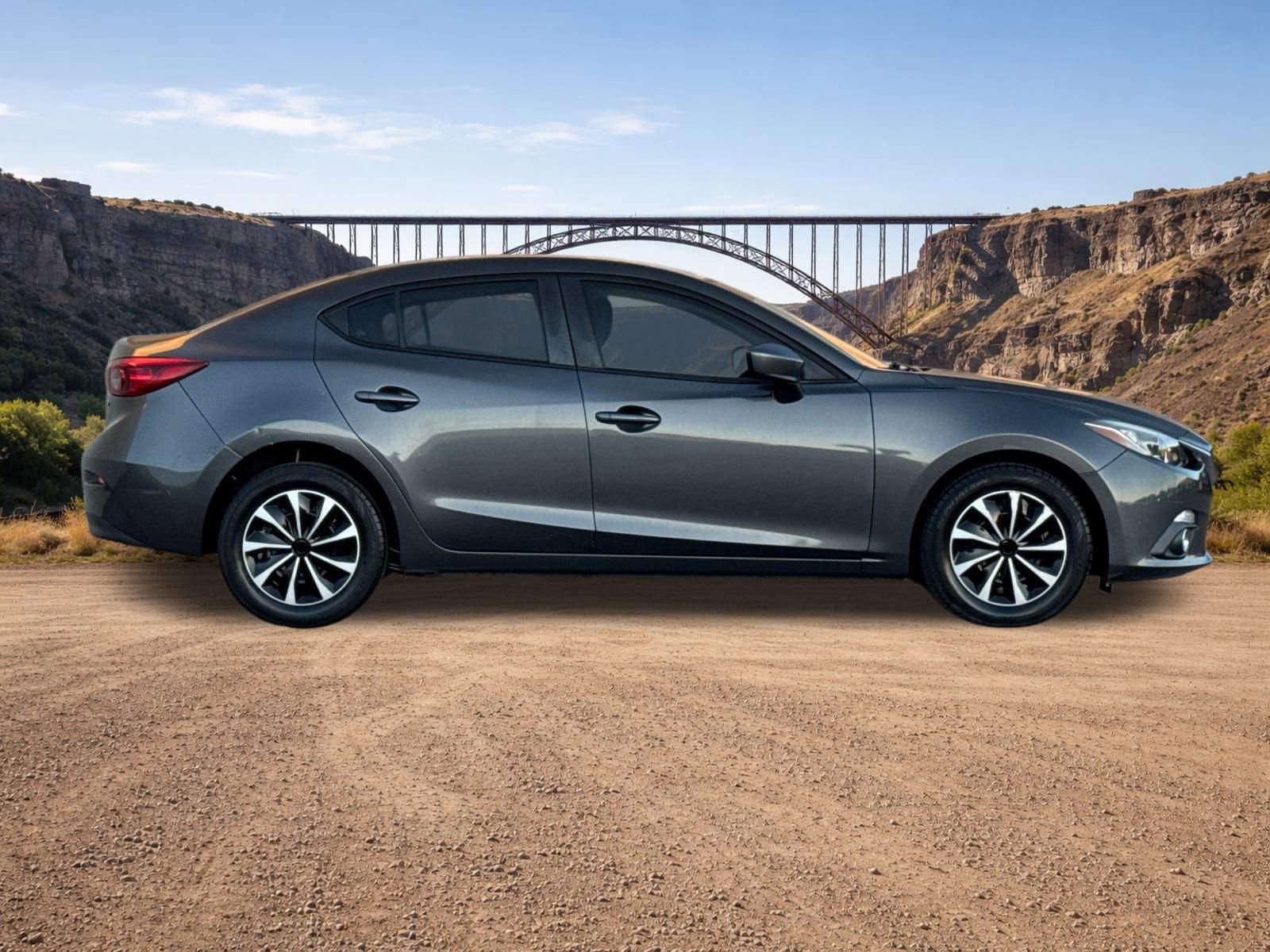 Used 2015 MAZDA MAZDA3 i Sport image 2