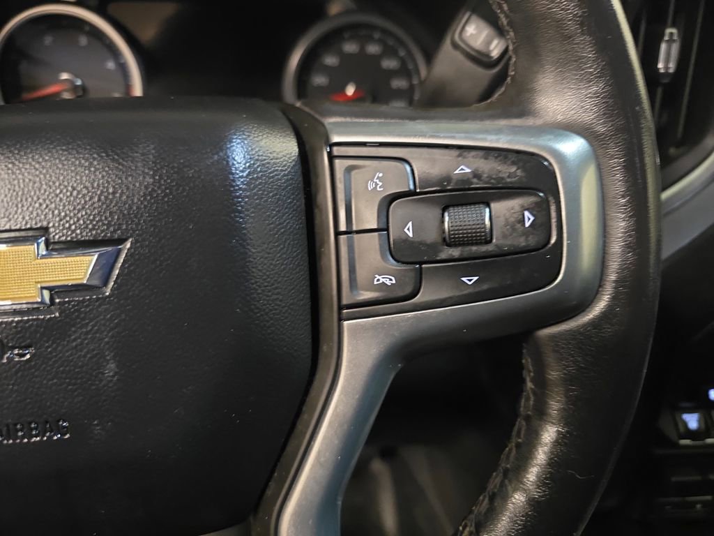 Used 2022 Chevrolet Silverado 2500 LTZ w/ LTZ Premium Package image 15