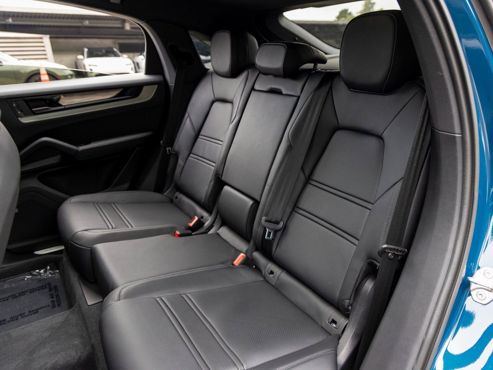 New 2026 Porsche Cayenne Coupe image 40