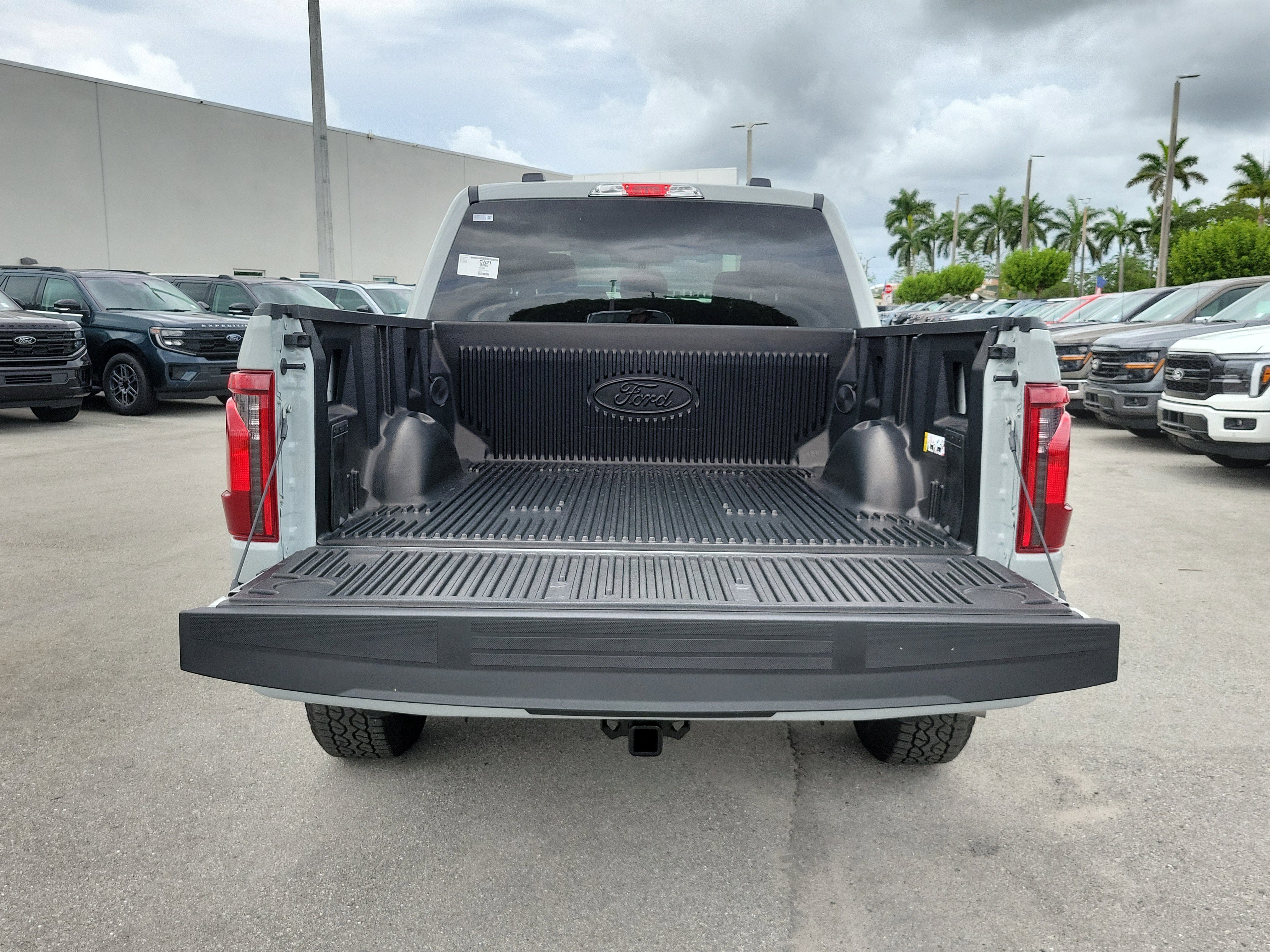 New 2026 Ford F150 XLT w/ XLT Black Appearance Package AWD/4WD image 9