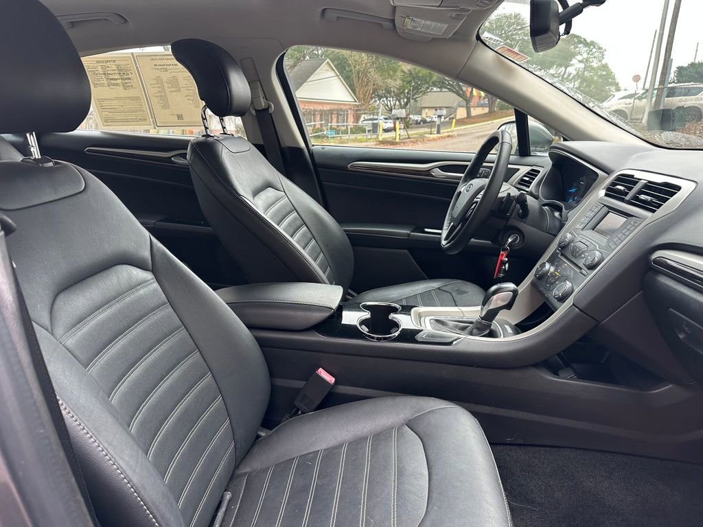 Used 2014 Ford Fusion SE w/ Equipment Group 202A image 36